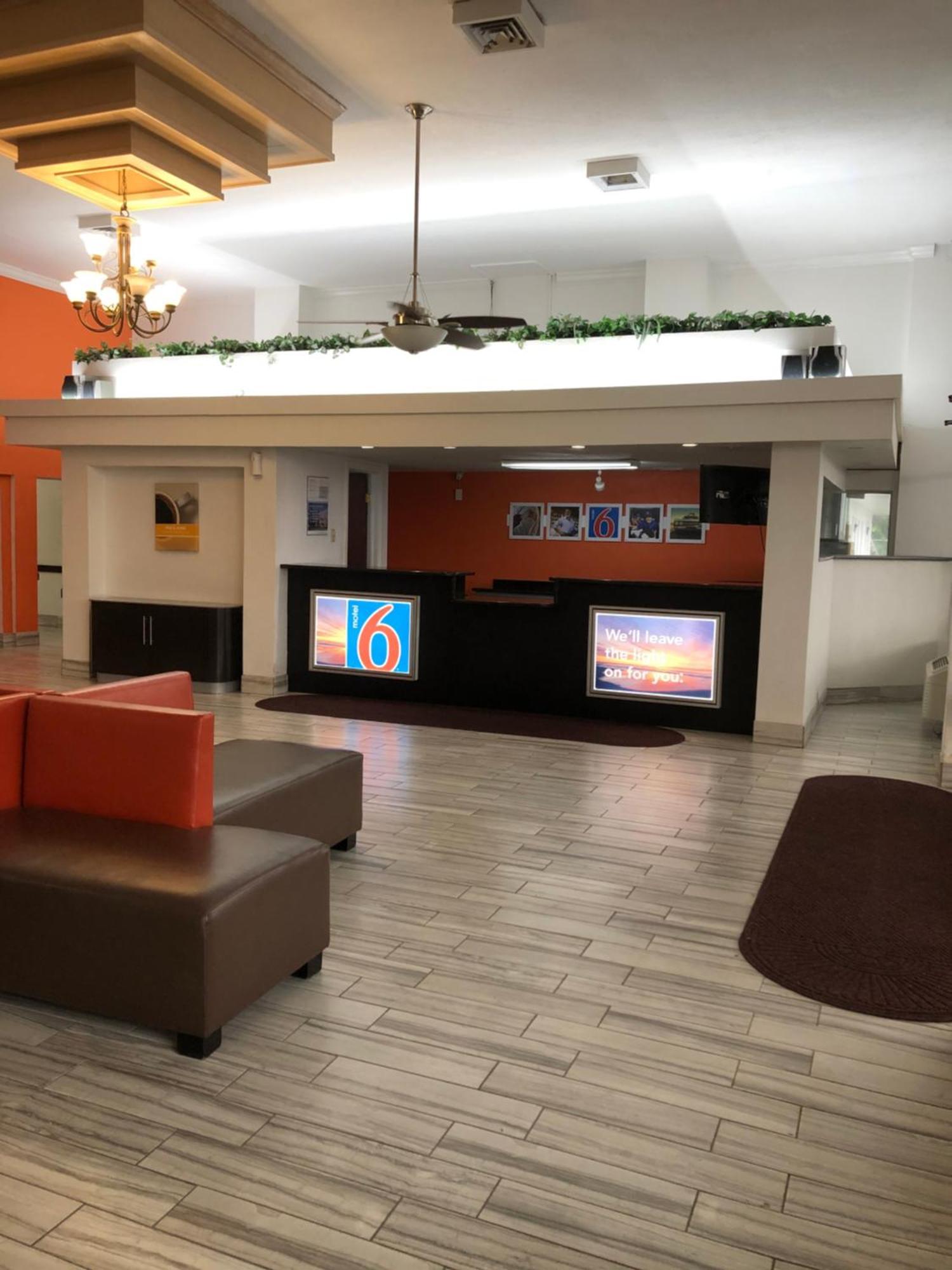 Motel 6-Daytona Beach, Fl - Speedway Eksteriør billede