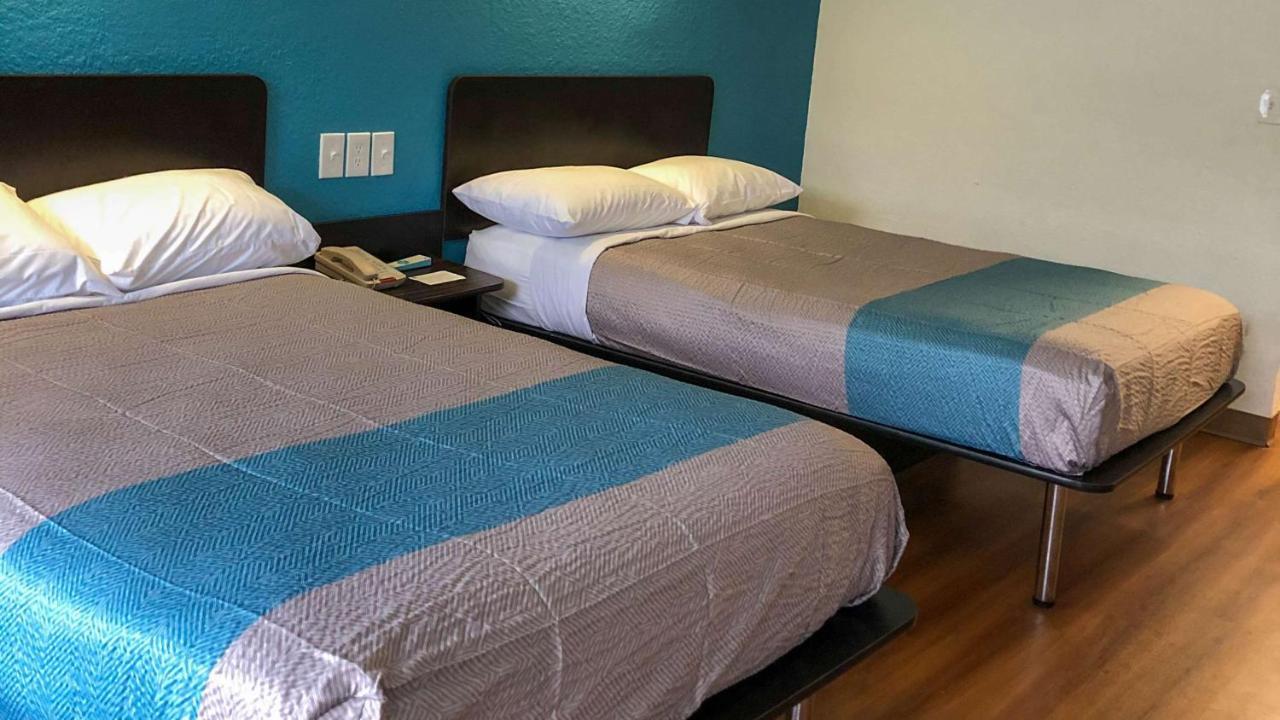 Motel 6-Daytona Beach, Fl - Speedway Eksteriør billede